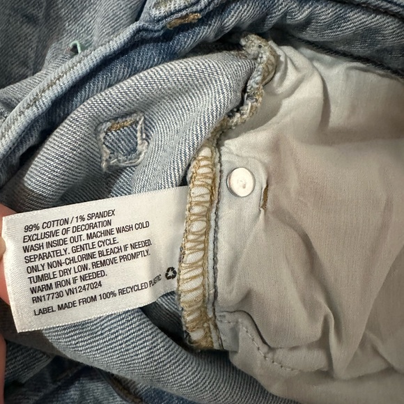 Wild Fable Light Wash Distressed Women’s Jeans, Size 12 - Picture 6 of 6